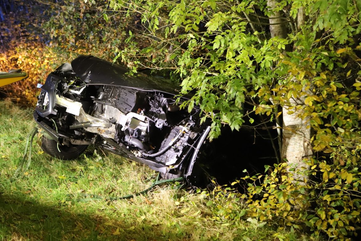 Bestuurder spoorloos na ongeval in Musselkanaal.